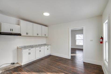 155 W Walnut Street Wadsworth OH 44281