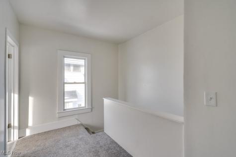 155 W Walnut Street Wadsworth OH 44281