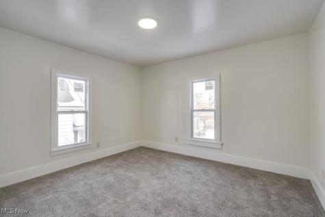 155 W Walnut Street Wadsworth OH 44281