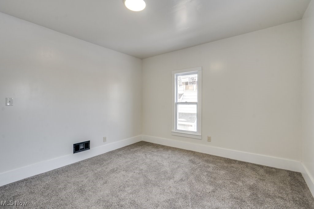 155 W Walnut Street Wadsworth OH 44281