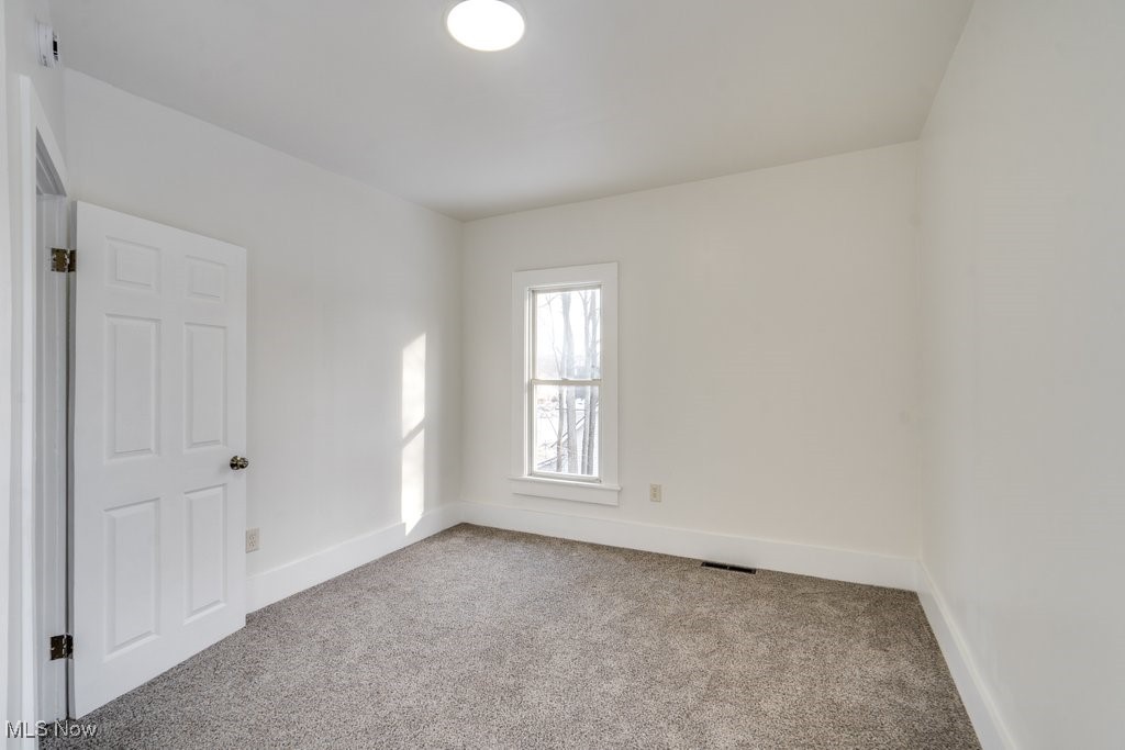 155 W Walnut Street Wadsworth OH 44281