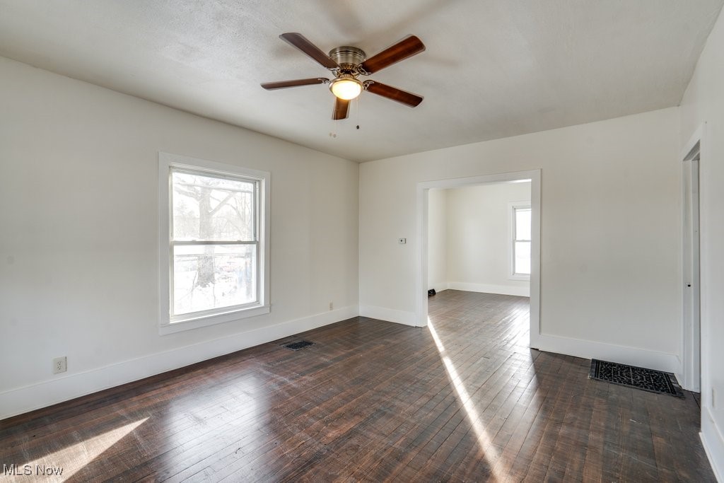 155 W Walnut Street Wadsworth OH 44281