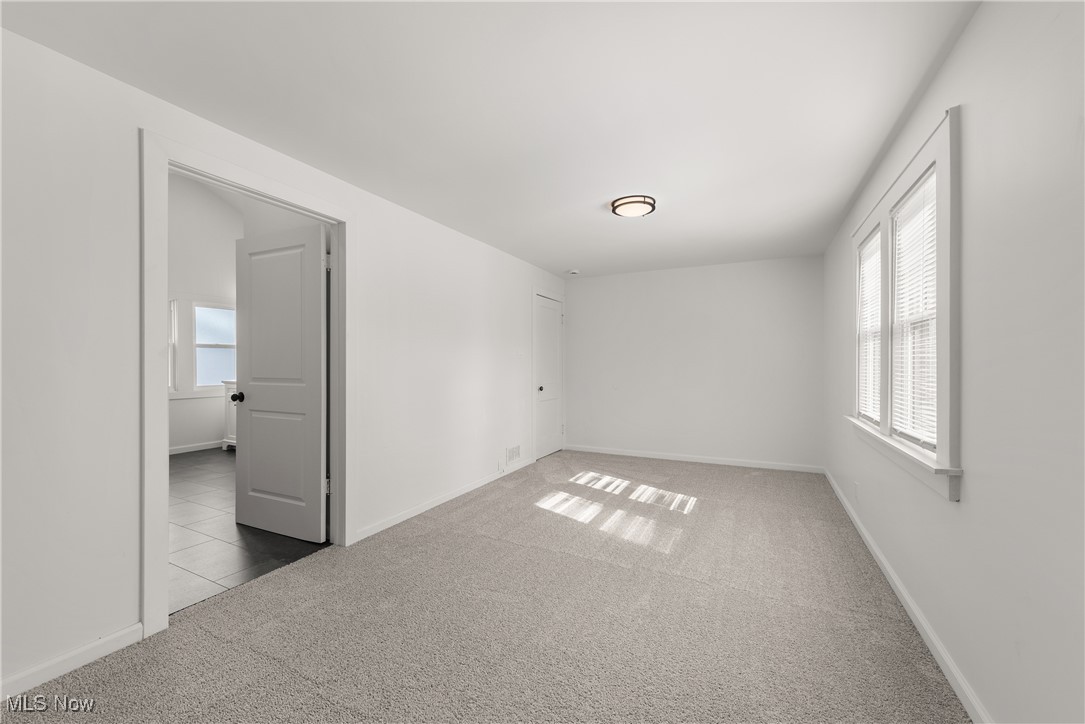 4040 W 158th Street Cleveland OH 44135