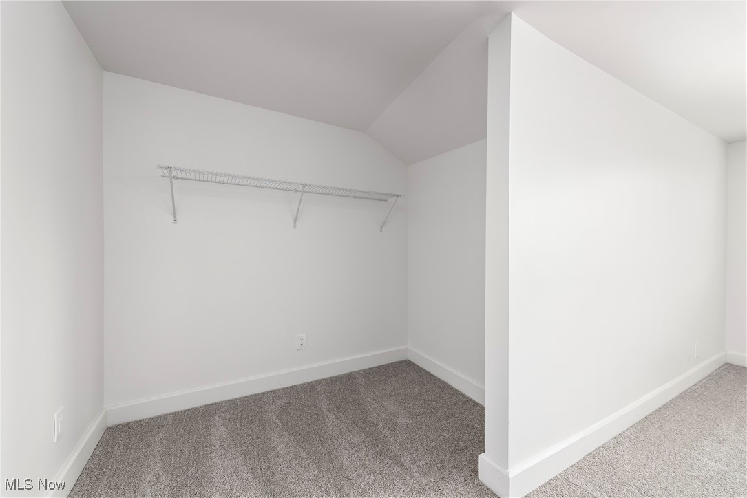 4040 W 158th Street Cleveland OH 44135