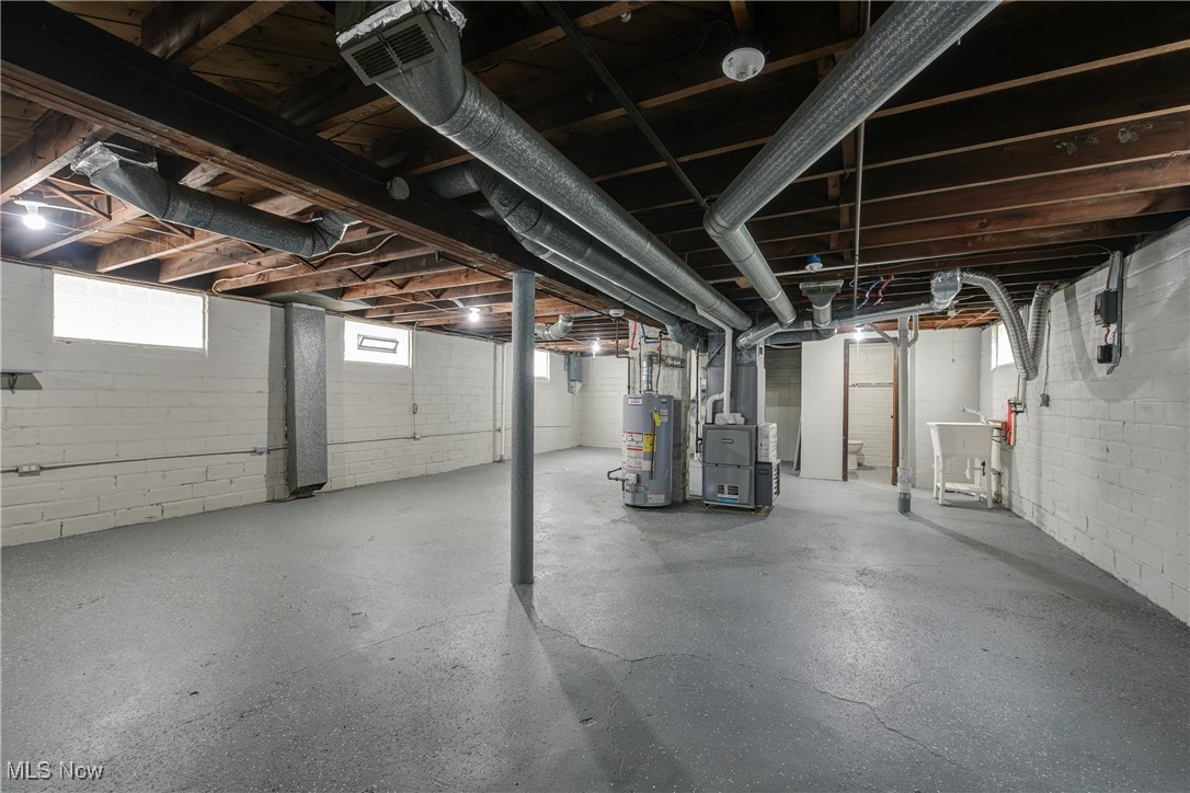 4040 W 158th Street Cleveland OH 44135