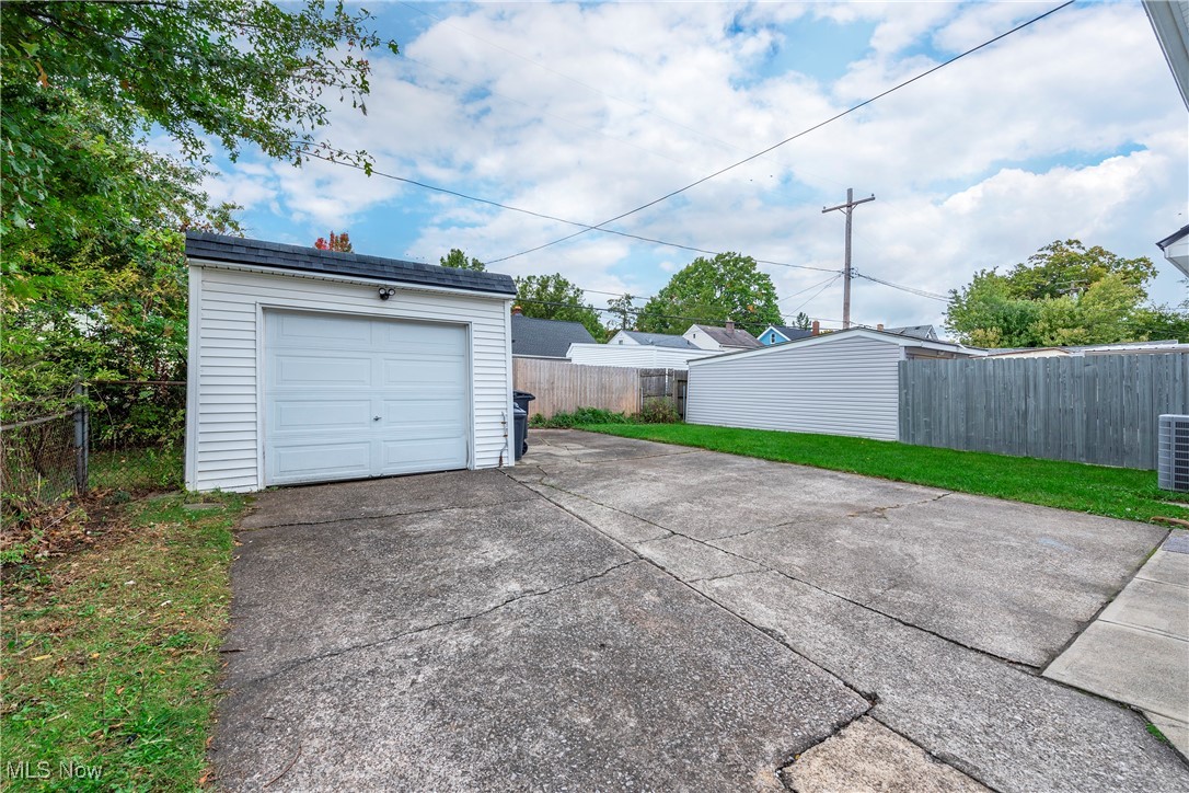 4040 W 158th Street Cleveland OH 44135