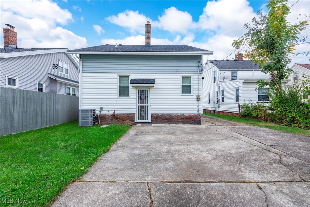 4040 W 158th Street Cleveland OH 44135