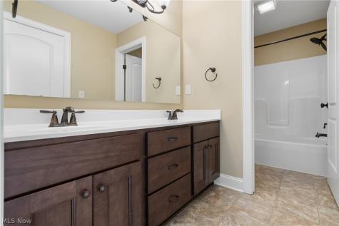 3901 Creekside Drive Uniontown OH 44685