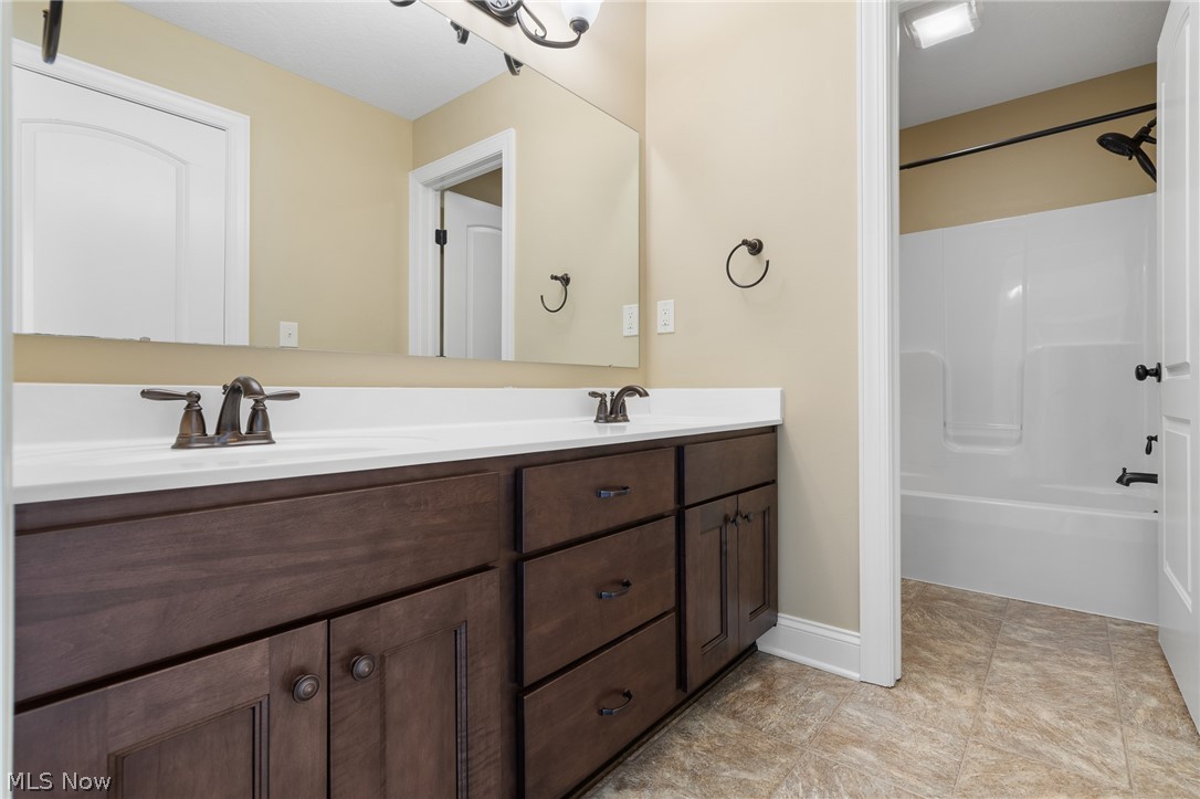 3901 Creekside Drive Uniontown OH 44685