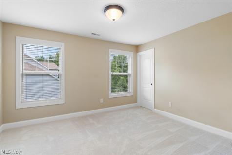 3901 Creekside Drive Uniontown OH 44685