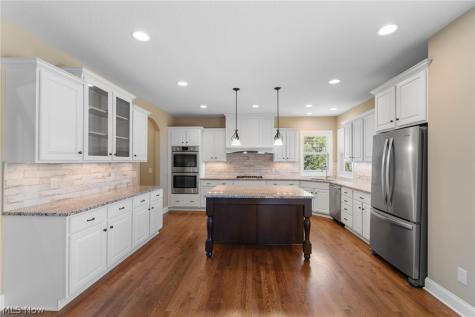 3901 Creekside Drive Uniontown OH 44685