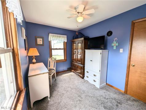 414 E Paige Avenue Barberton OH 44203
