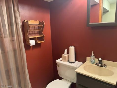 414 E Paige Avenue Barberton OH 44203