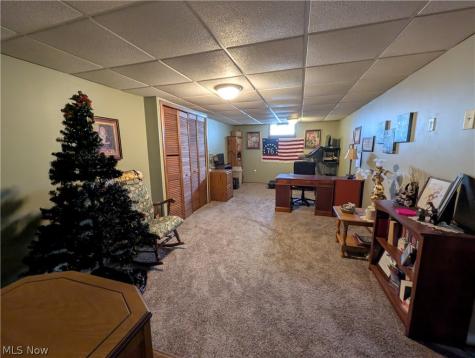 414 E Paige Avenue Barberton OH 44203