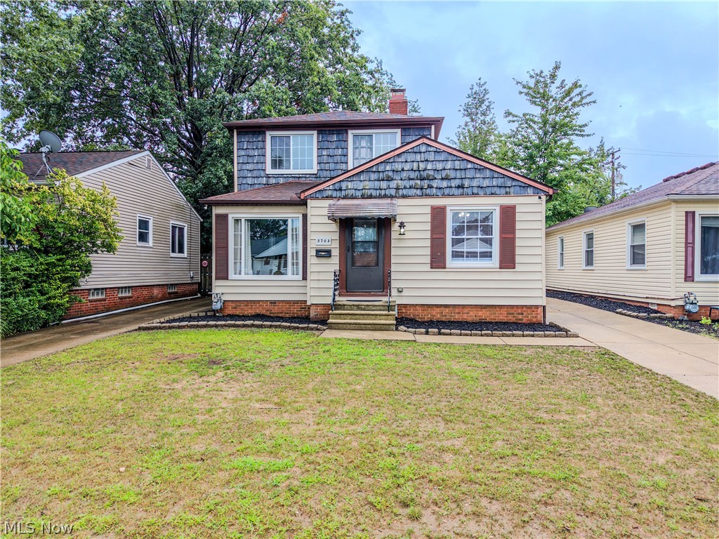 5703 Haverhill Avenue Parma OH 44129