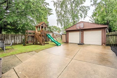 5703 Haverhill Avenue Parma OH 44129