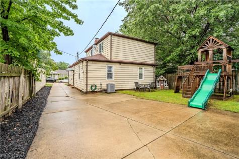 5703 Haverhill Avenue Parma OH 44129
