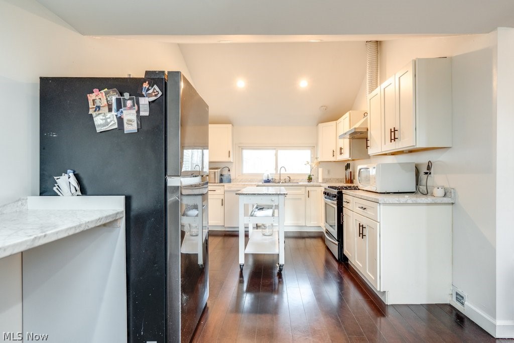 6095 Bell Avenue Hubbard OH 44425