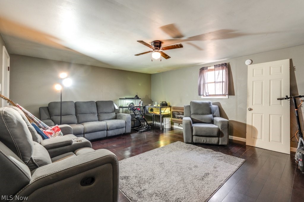6095 Bell Avenue Hubbard OH 44425