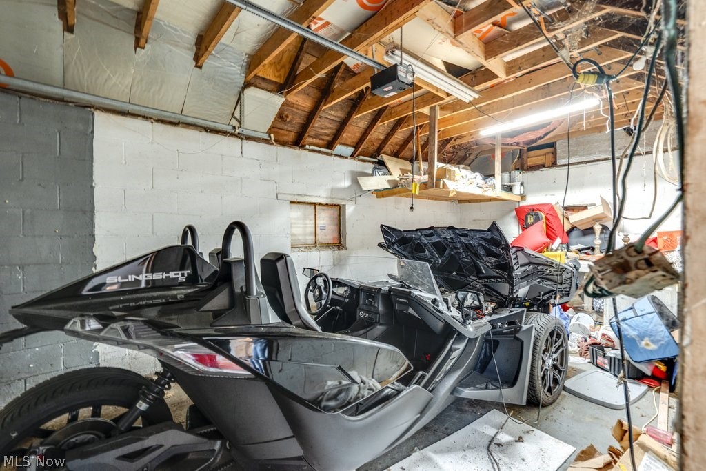 6095 Bell Avenue Hubbard OH 44425
