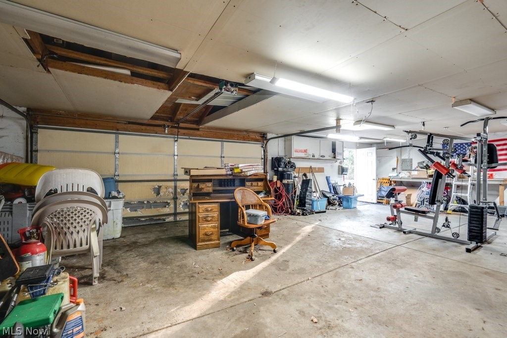 6095 Bell Avenue Hubbard OH 44425