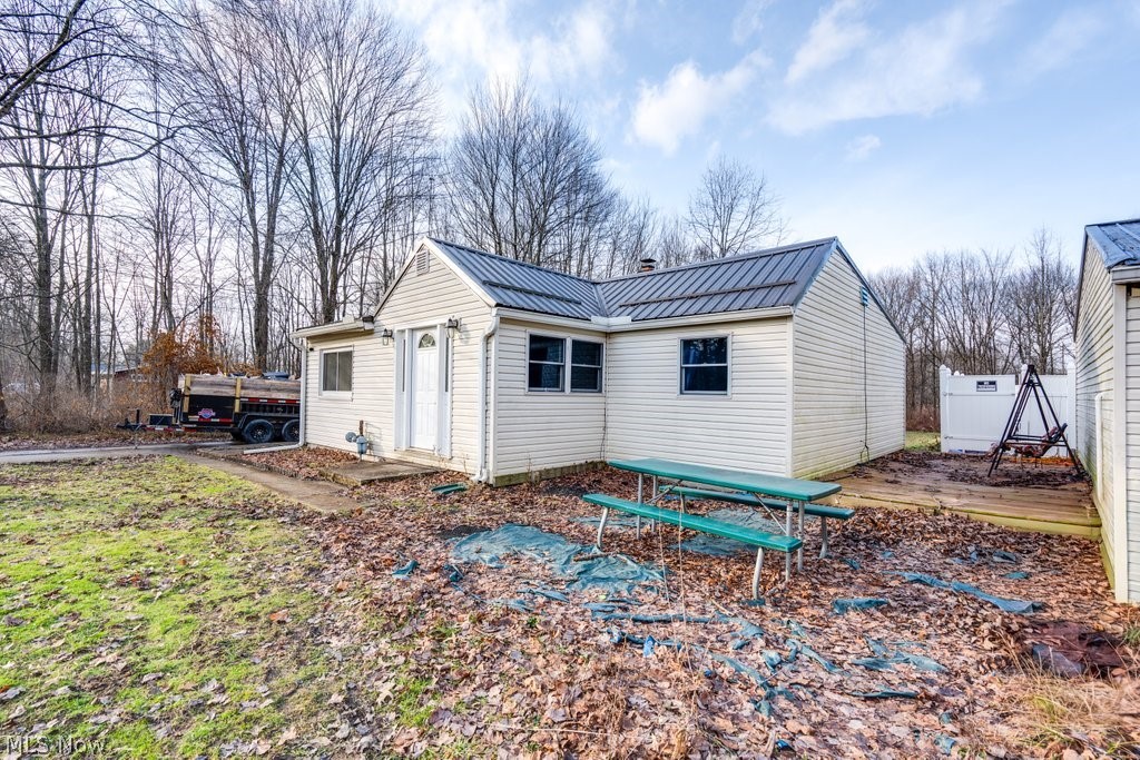 6095 Bell Avenue Hubbard OH 44425