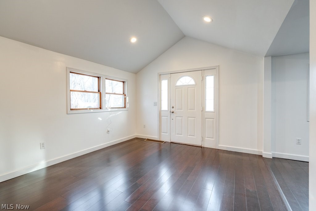 6095 Bell Avenue Hubbard OH 44425