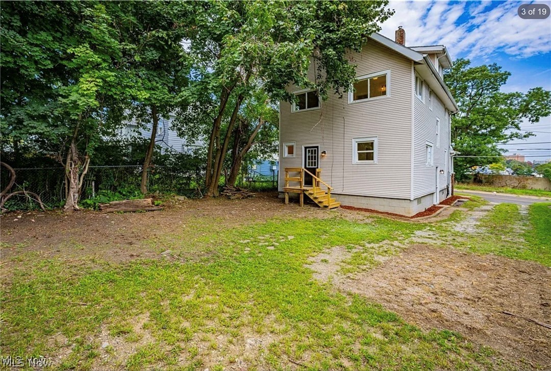 616 Rhodes Avenue Akron OH 44307
