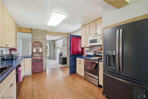 6512 Clay Street Thompson OH 44086