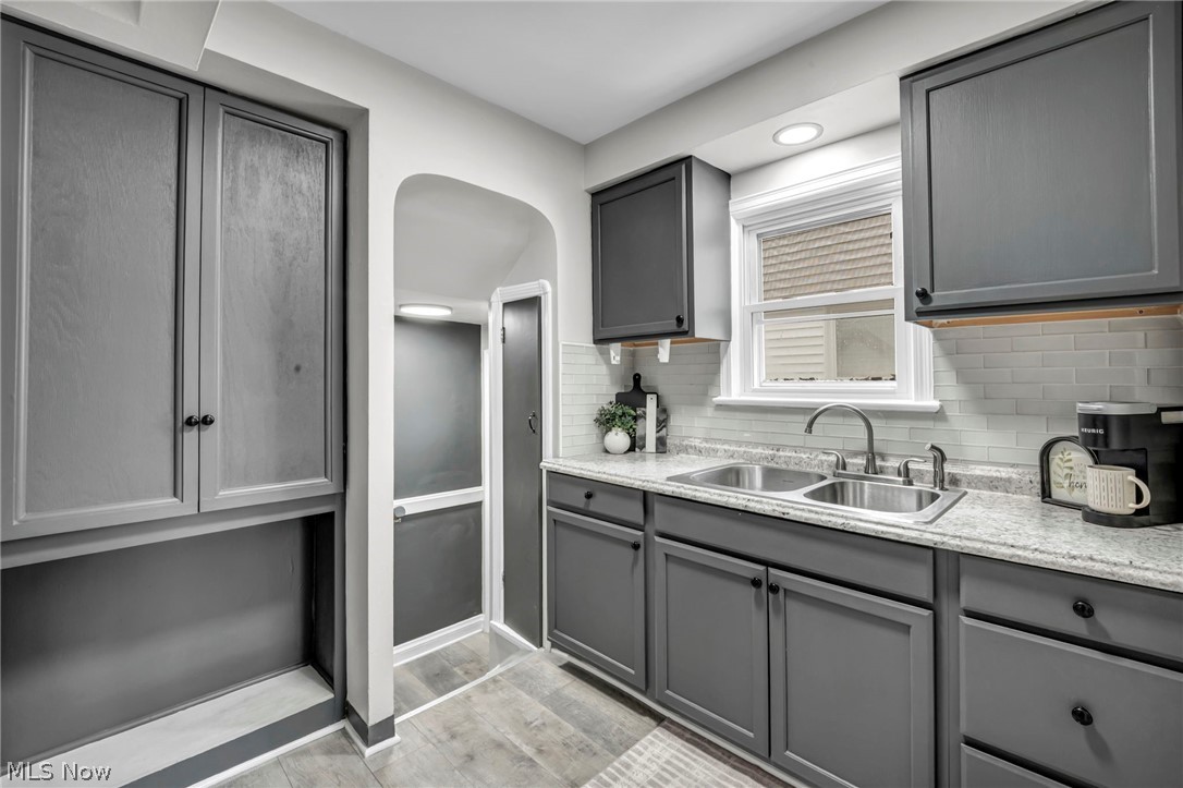 15907 Walden Avenue Cleveland OH 44128