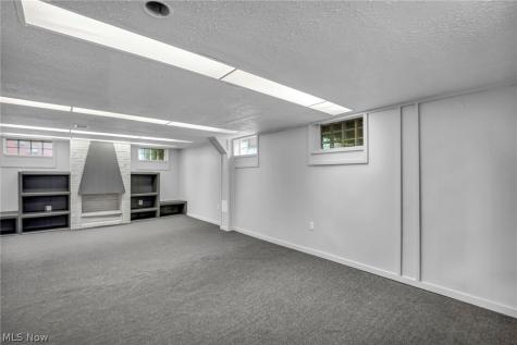 15907 Walden Avenue Cleveland OH 44128