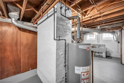 15907 Walden Avenue Cleveland OH 44128