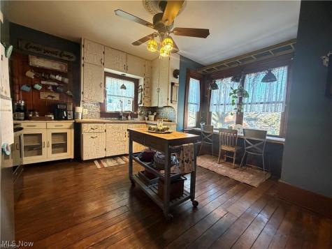 611 Mill Street SE Canton OH 44707