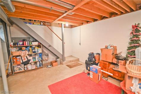 618 Cathy Ann Drive Youngstown OH 44512