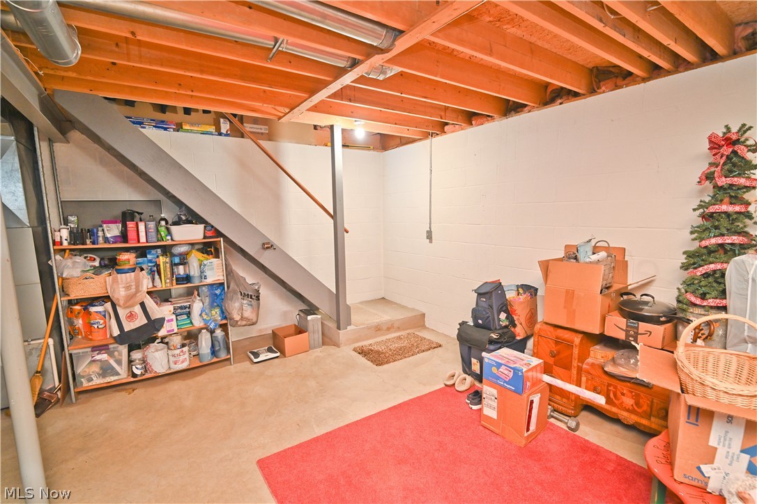 618 Cathy Ann Drive Youngstown OH 44512