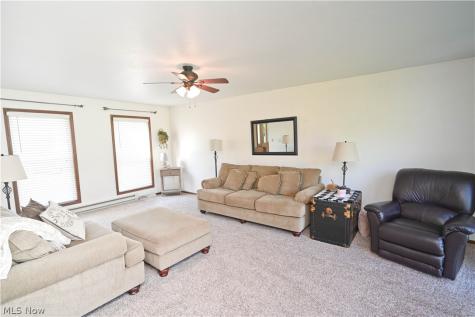 618 Cathy Ann Drive Youngstown OH 44512