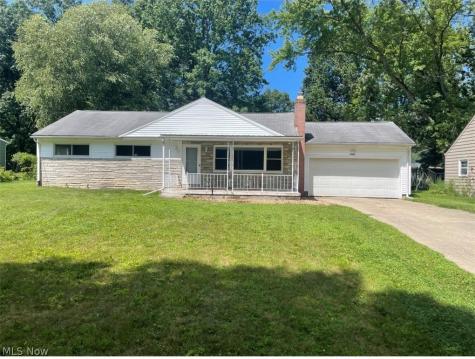 3364 Glen Oaks Drive Youngstown OH 44511