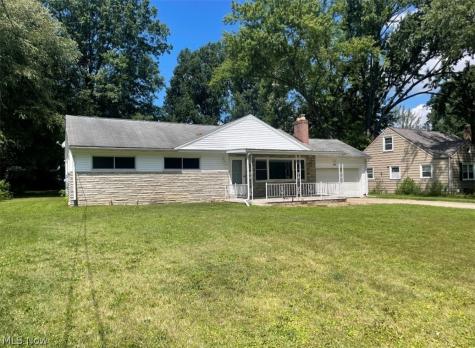 3364 Glen Oaks Drive Youngstown OH 44511