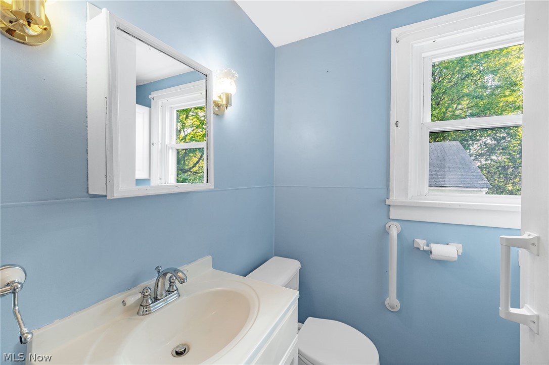 7949 Ridge Road Wadsworth OH 44281