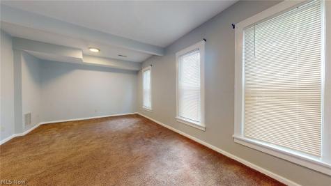 2053 W 95th Street Cleveland OH 44102
