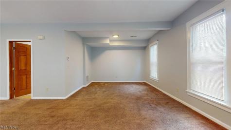 2053 W 95th Street Cleveland OH 44102