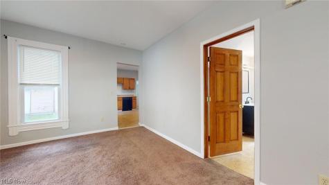2053 W 95th Street Cleveland OH 44102
