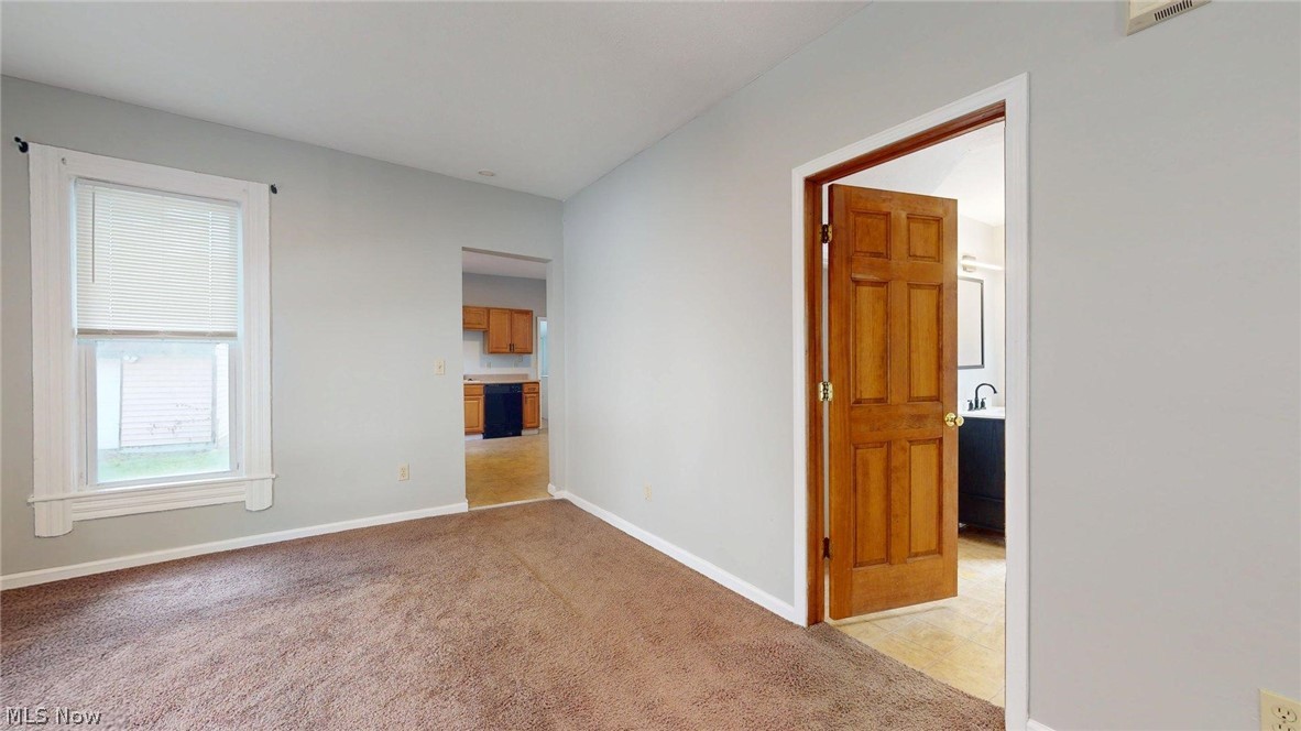 2053 W 95th Street Cleveland OH 44102