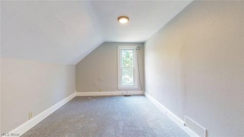 2053 W 95th Street Cleveland OH 44102