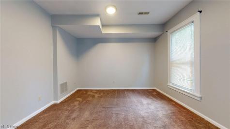 2053 W 95th Street Cleveland OH 44102