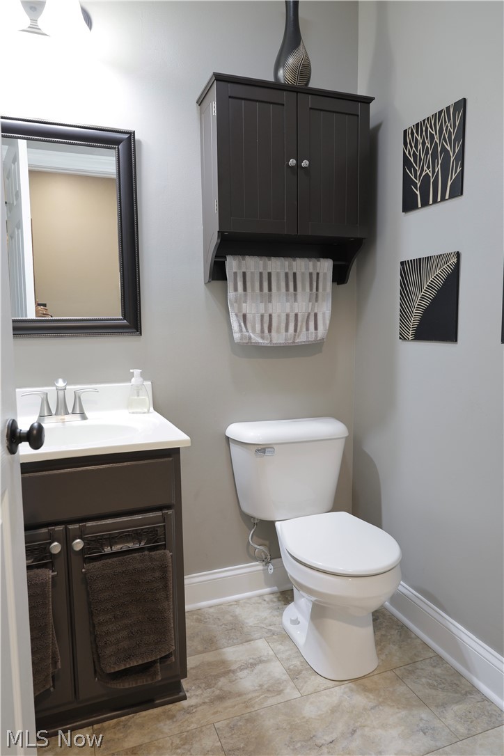 677 Floral Valley E Howard OH 43028