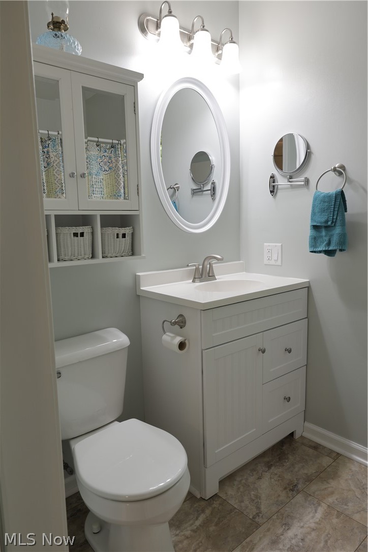 677 Floral Valley E Howard OH 43028