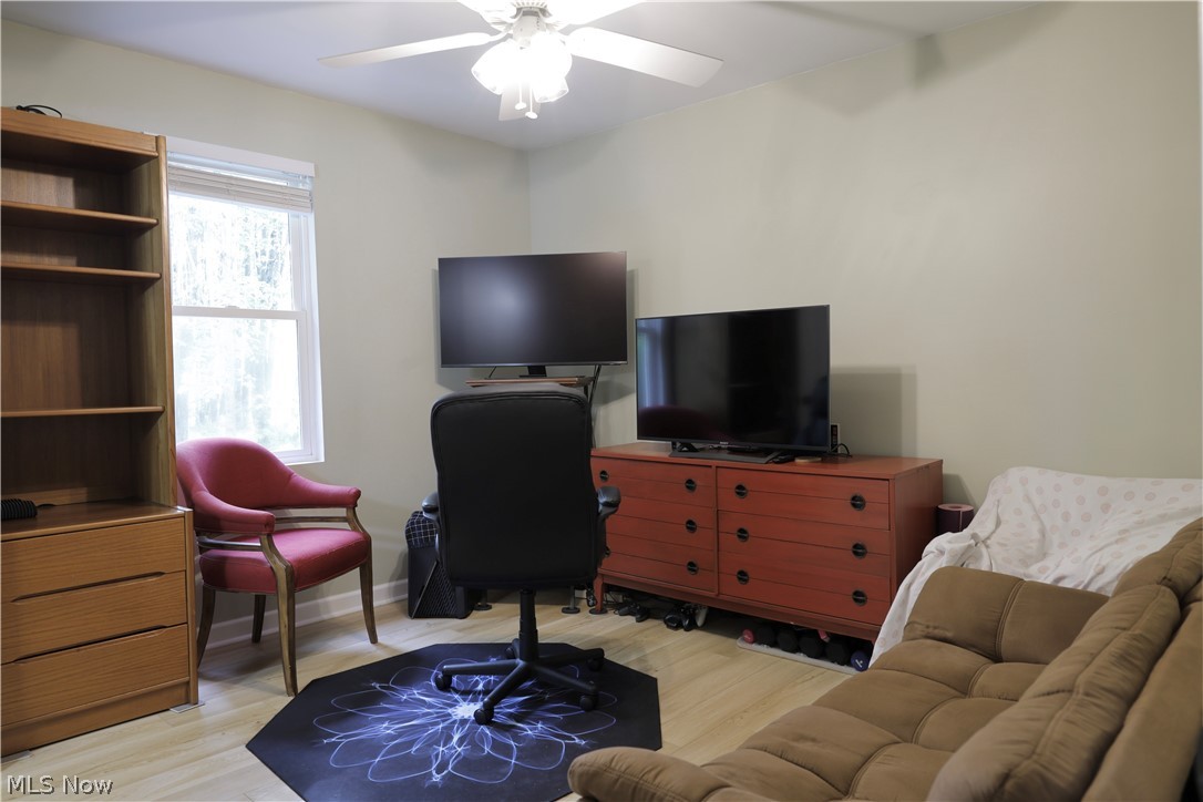 677 Floral Valley E Howard OH 43028