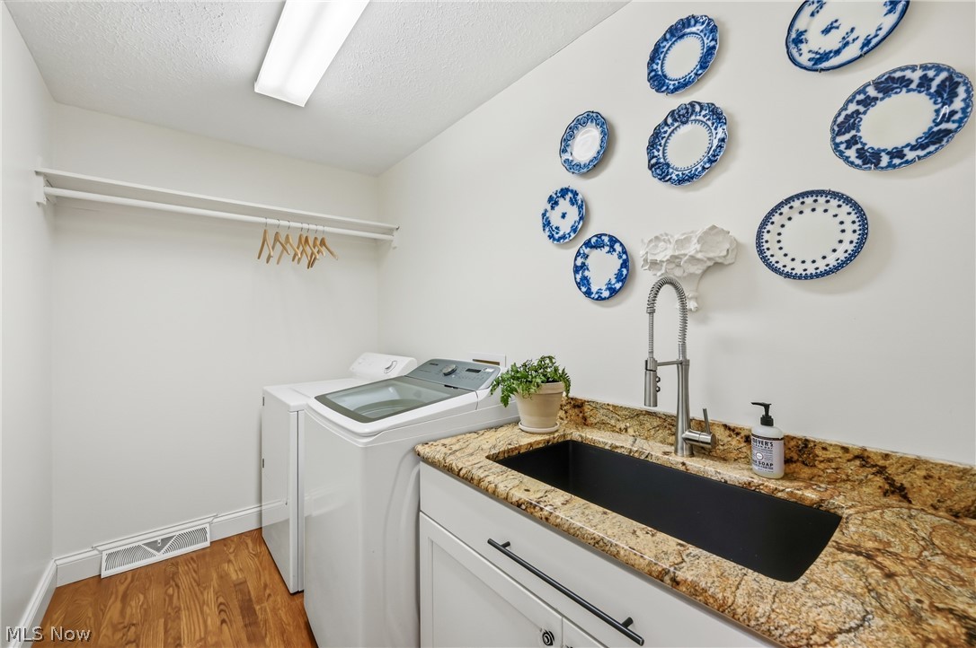 100 Forest Hill Drive Hubbard OH 44425