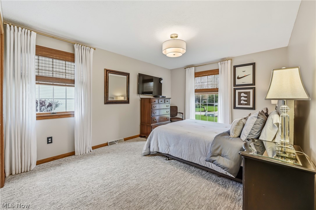 100 Forest Hill Drive Hubbard OH 44425